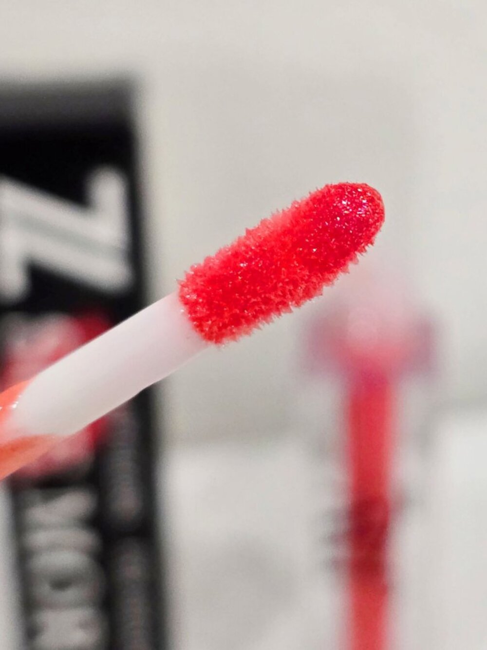Sue More Lip Gloss & Eye Shadow Shimmering Red Dual‑Use Long‑Wear Formula NWT - Picture 4 of 6